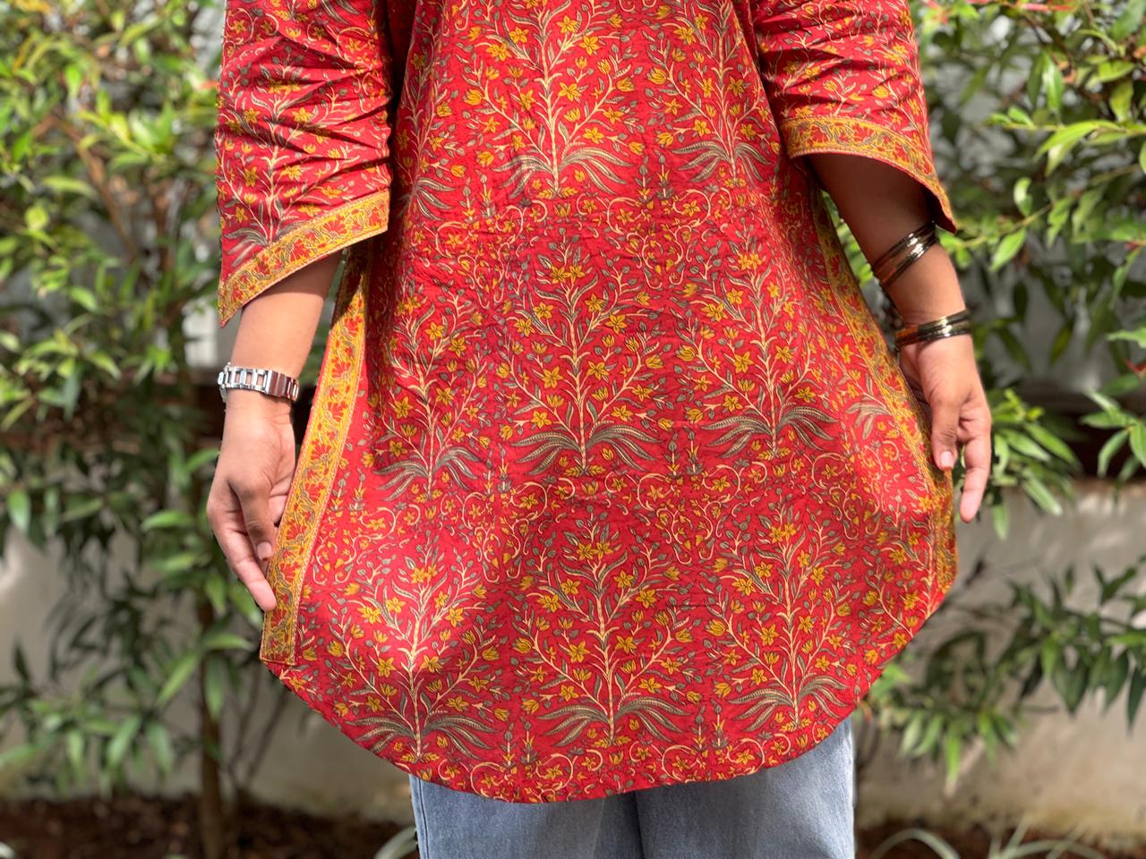 SHORTH KURTHI