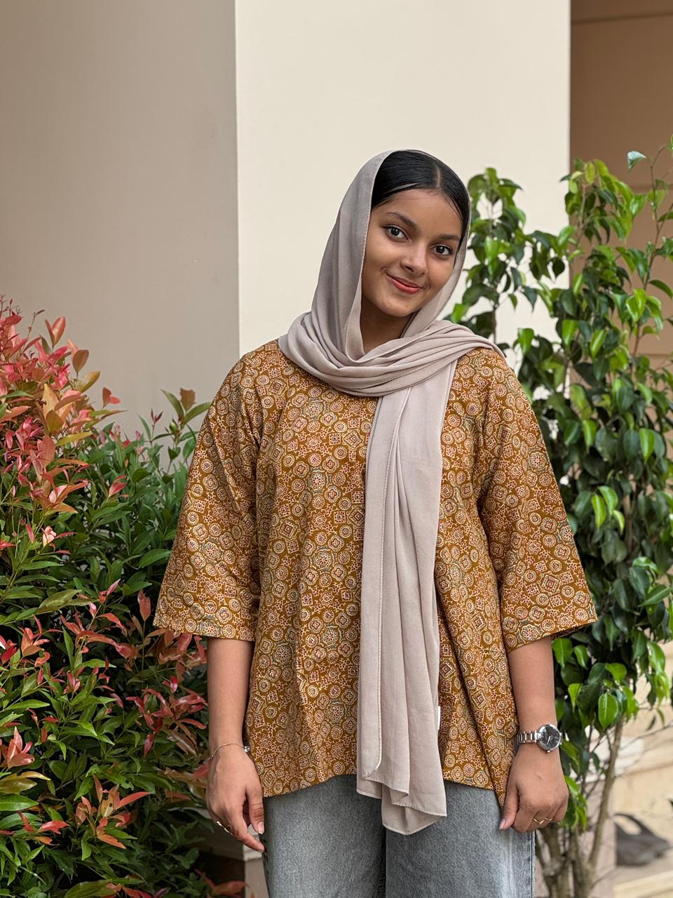 SHORT KURTHI