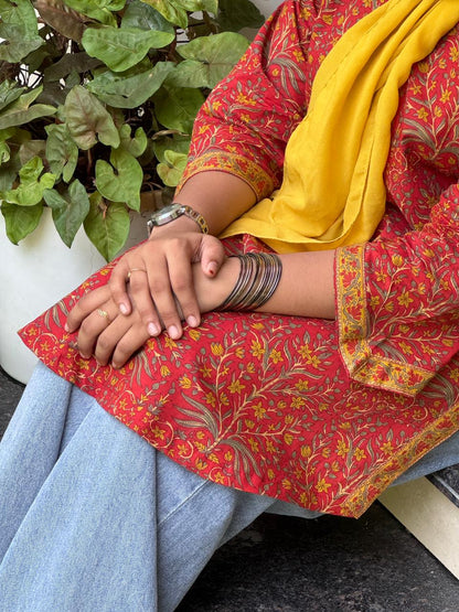 SHORTH KURTHI
