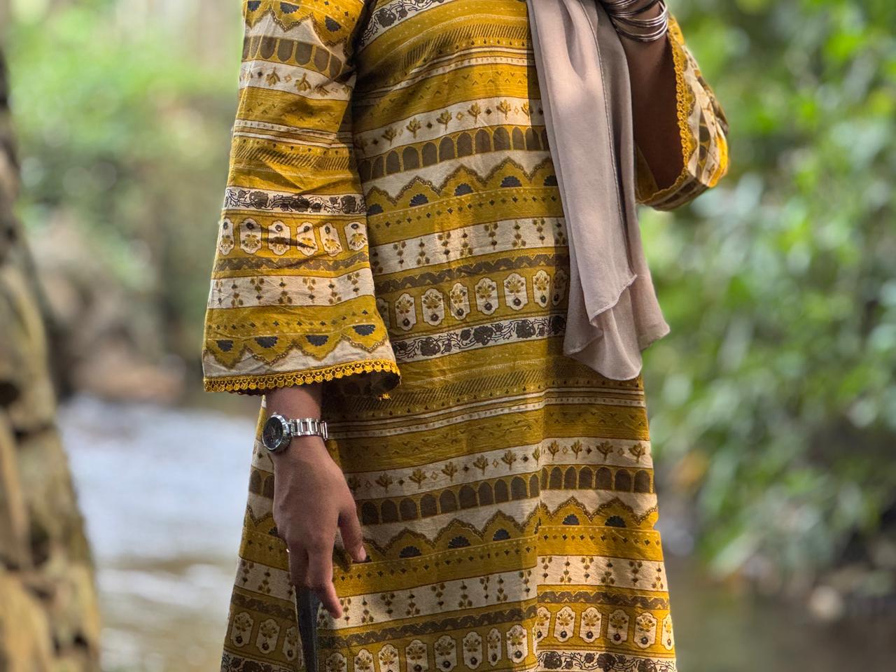 SHORTH KURTHI