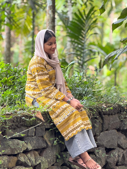 SHORTH KURTHI